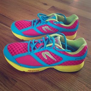 Newton gravity running shoes. Size 7